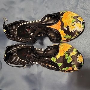 Yellow & Orange Floral Black & White Strips High Heels 10 Joe Browns Never Worn